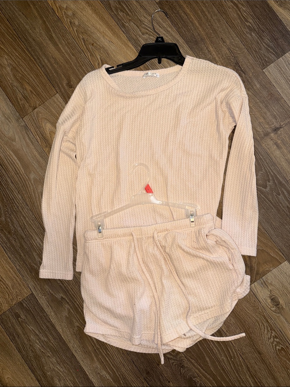 Cozy Women's Long Sleeve Top & Shorts Pajama Set - Cream